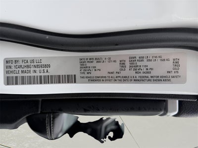 2022 Jeep Grand Cherokee Limited CARBRAVO!