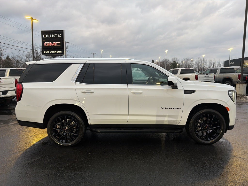 2023 GMC Yukon SLE CARBRAVO!