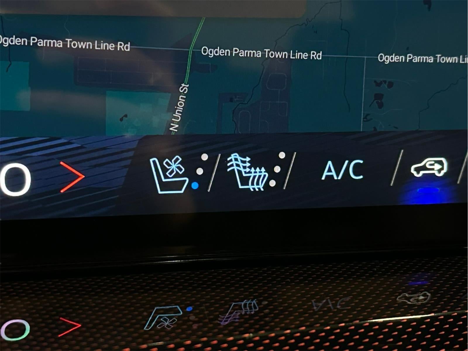 2025 Chevrolet Traverse FWD RS