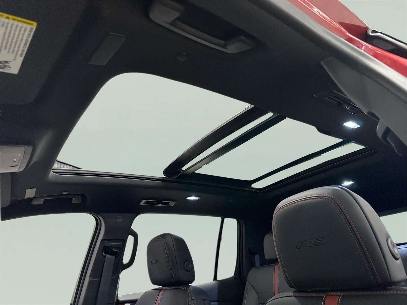 2025 Chevrolet Traverse FWD RS