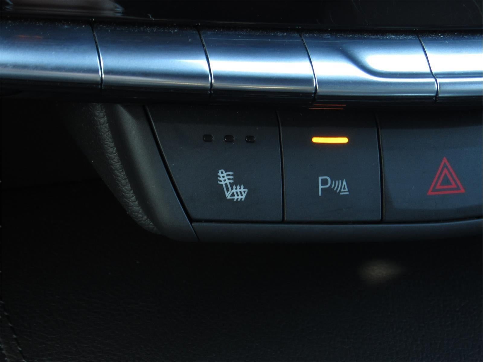 2024 Cadillac XT4 FWD Premium Luxury