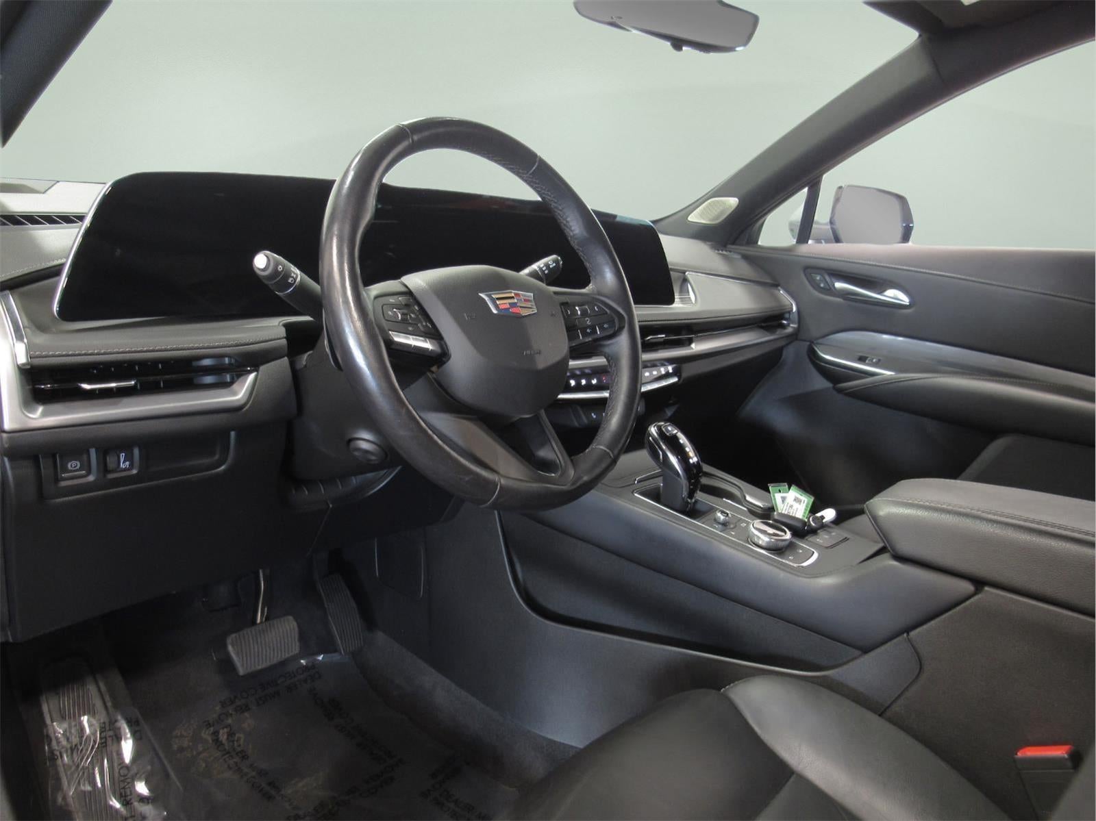 2024 Cadillac XT4 FWD Premium Luxury