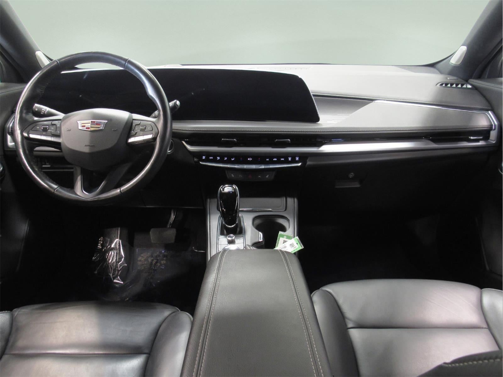 2024 Cadillac XT4 FWD Premium Luxury