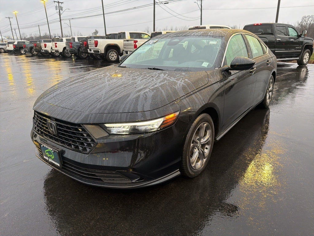 2023 Honda Accord EX CARBRAVO