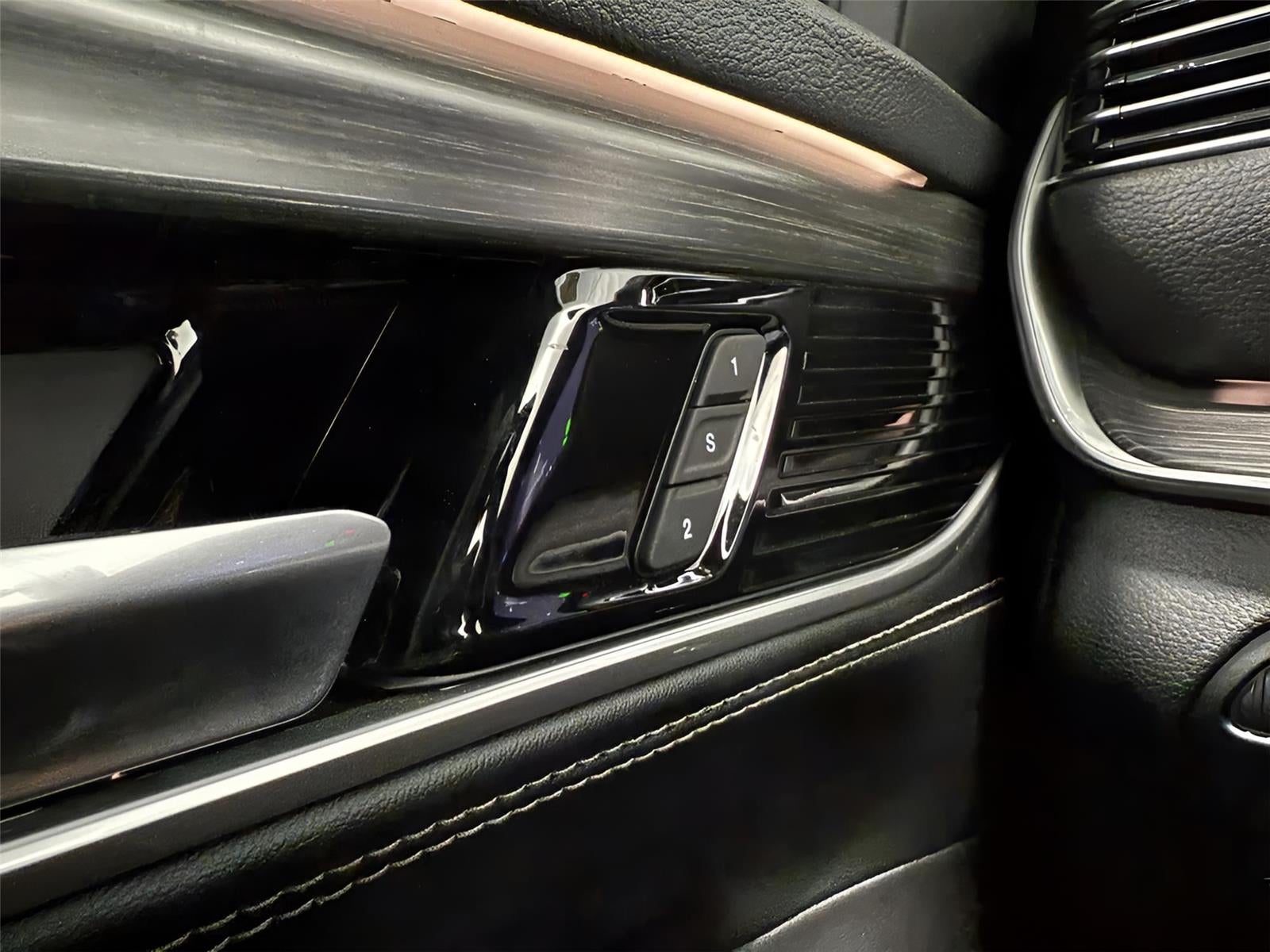 2023 Jeep Wagoneer L Series III