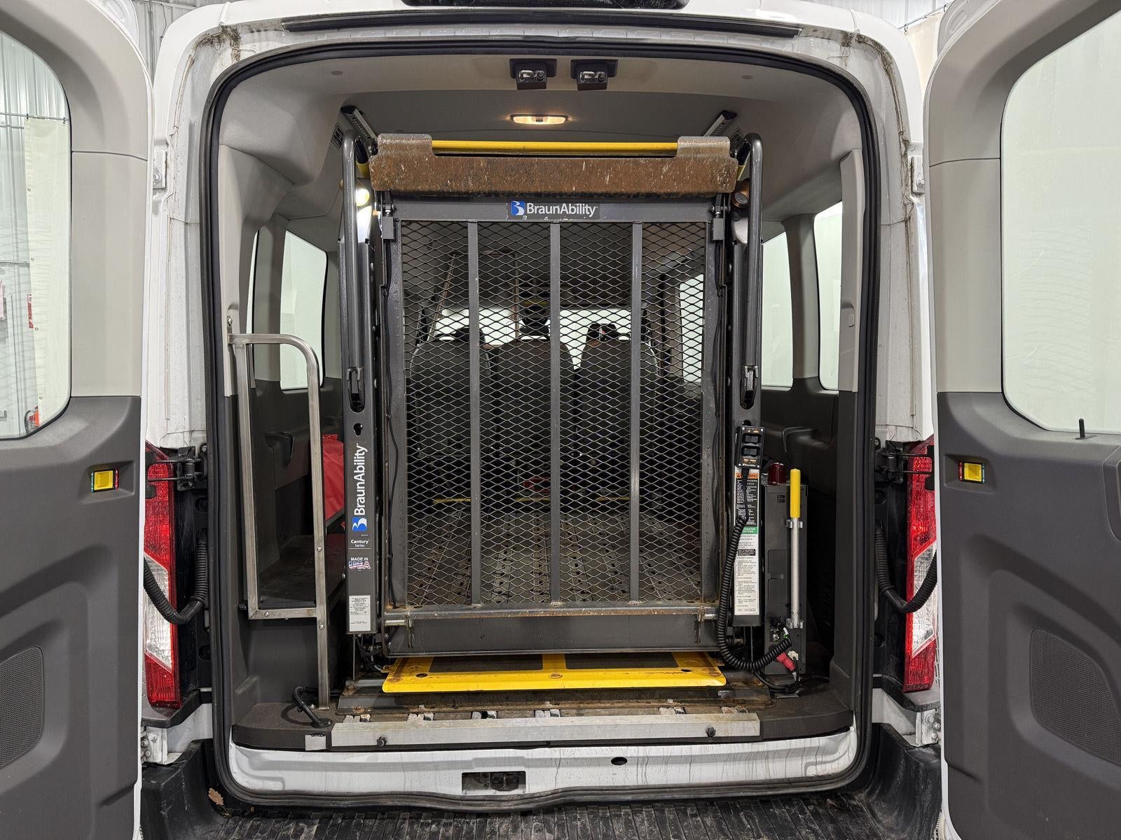 2020 Ford Transit Passenger Wagon XL