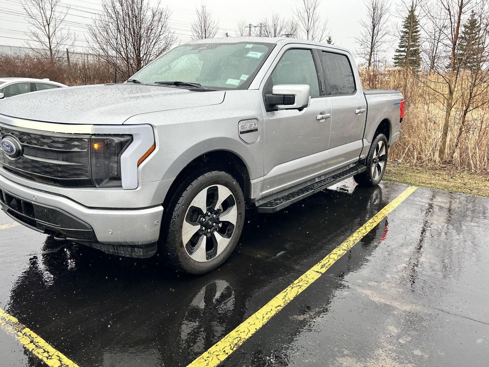 2023 Ford F-150 Lightning Platinum