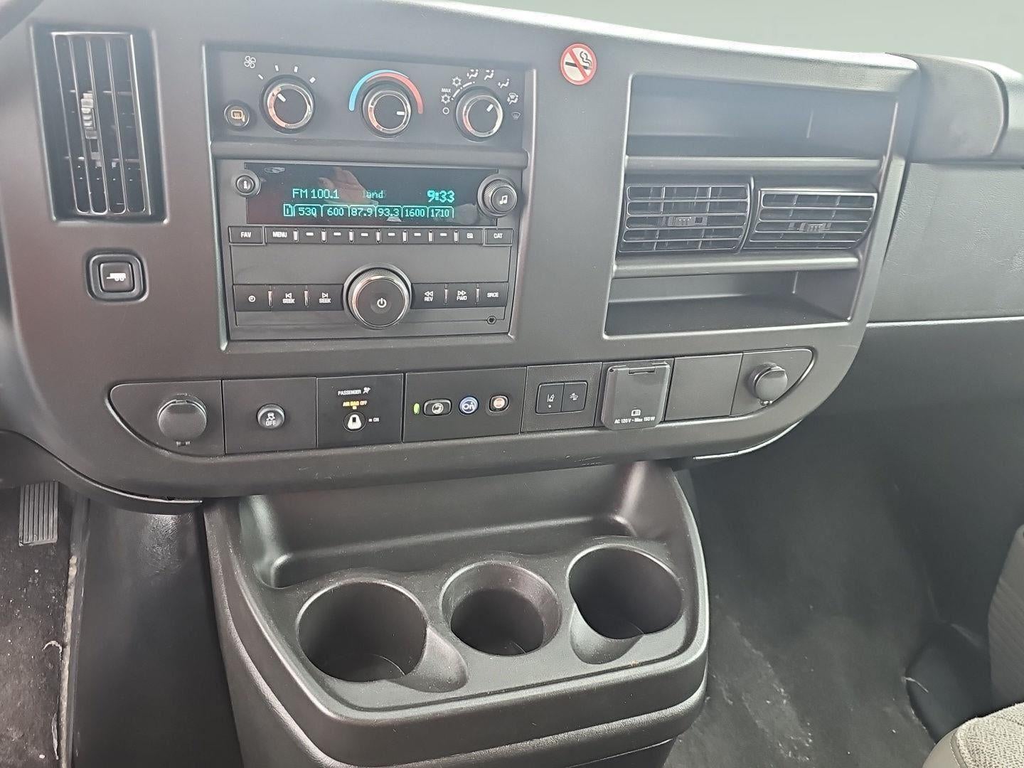 2025 Chevrolet Express Passenger LT