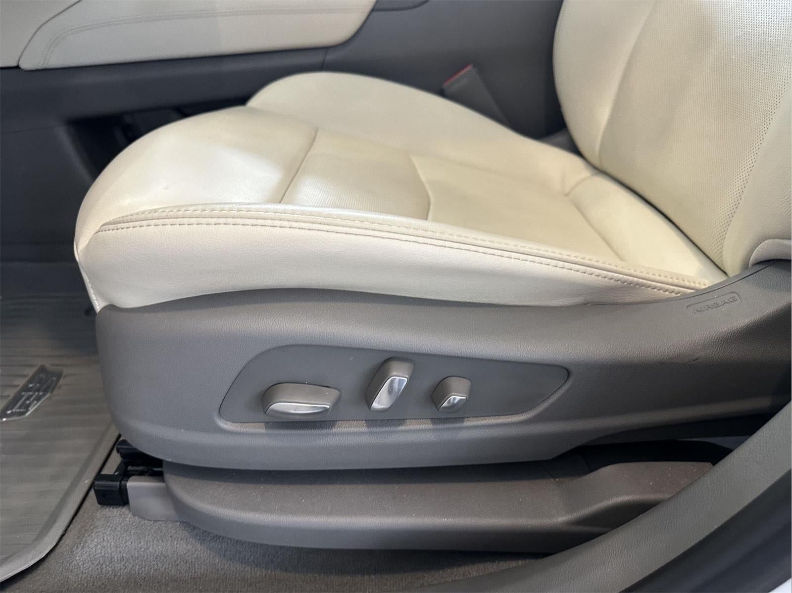 2023 Cadillac XT6 AWD Premium Luxury