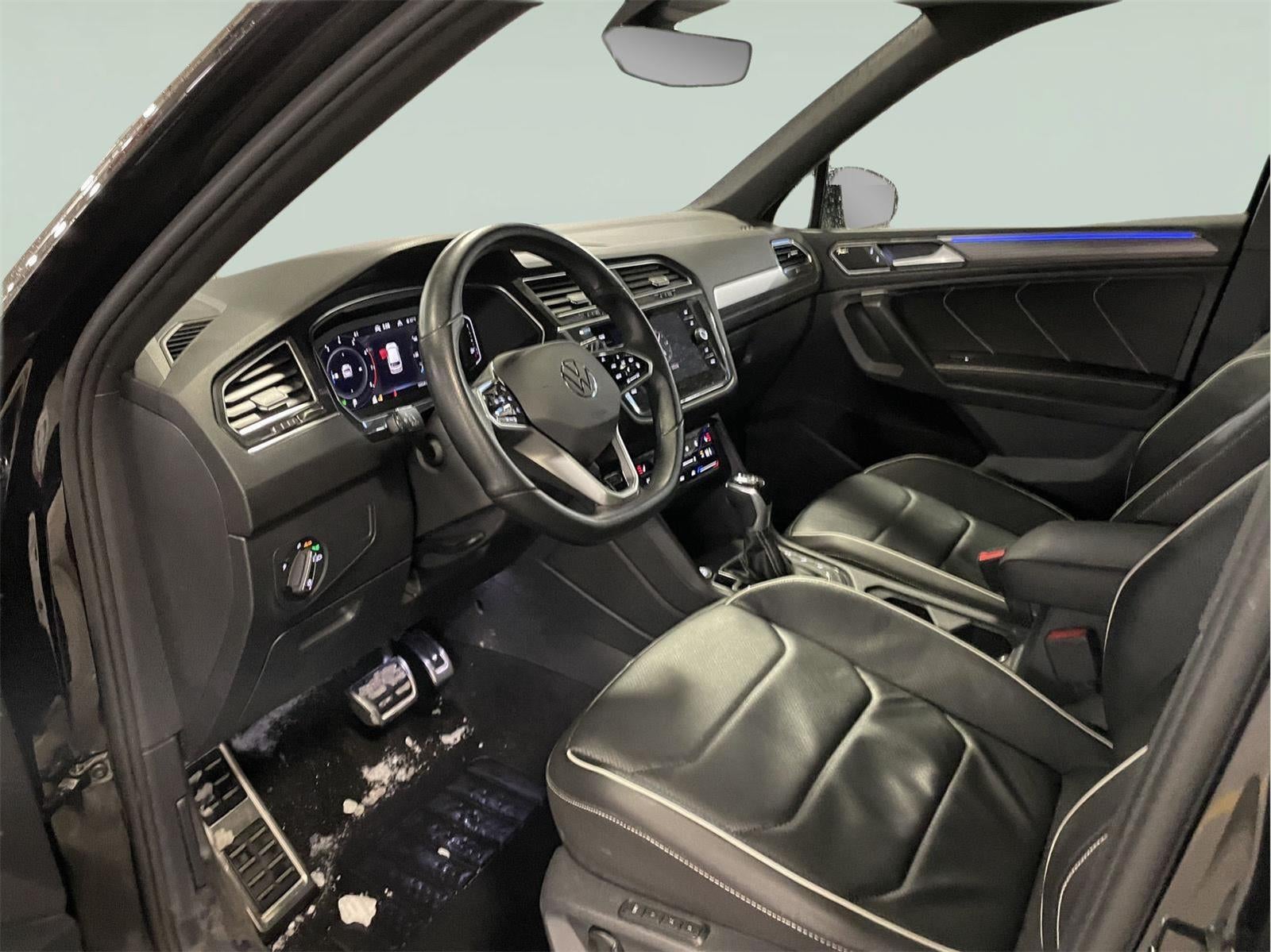 2023 Volkswagen Tiguan SEL R-Line