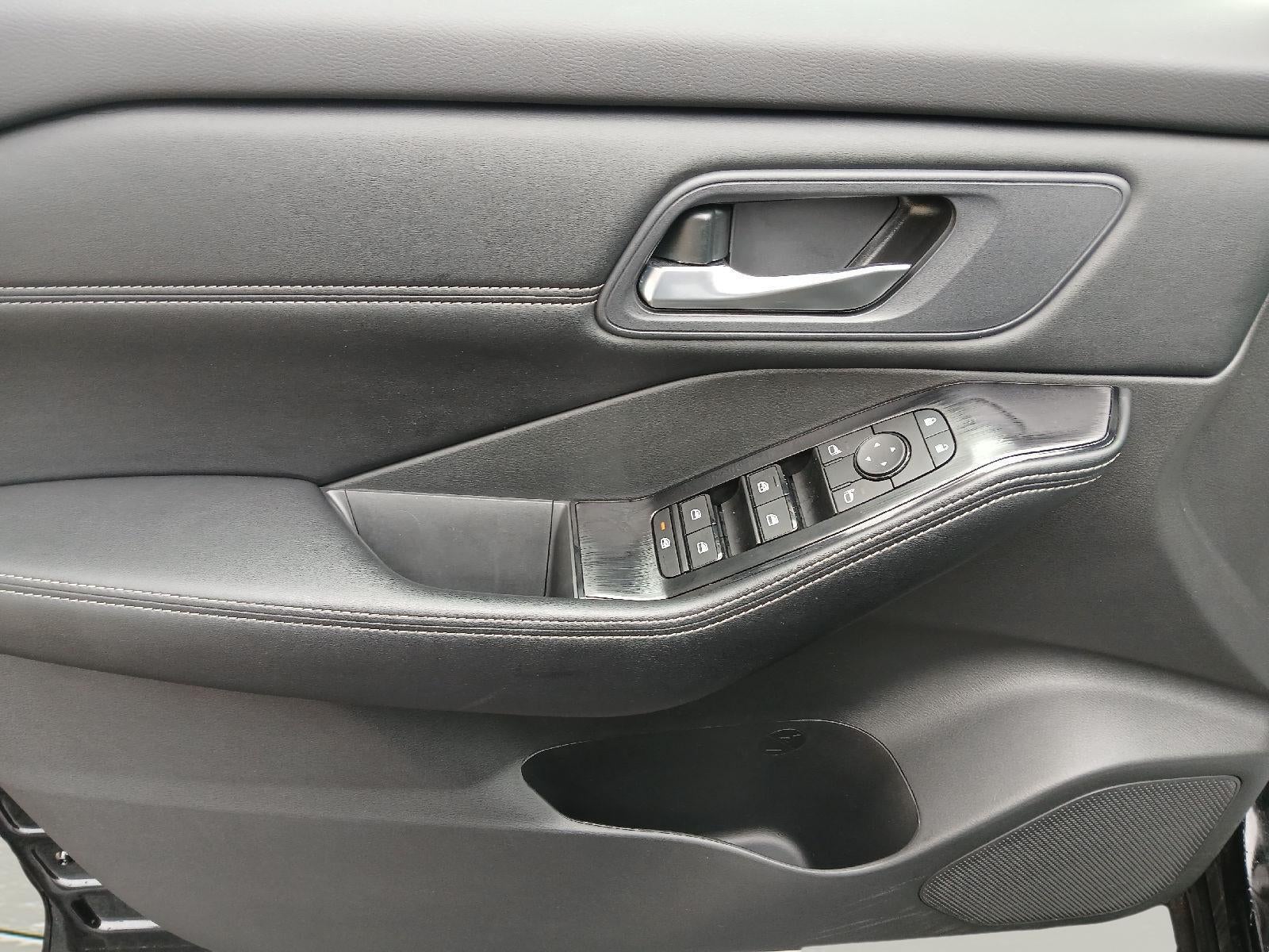 2024 Nissan ROGUE AWD SV