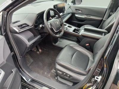 2022 Toyota Sienna XSE 7-Passenger