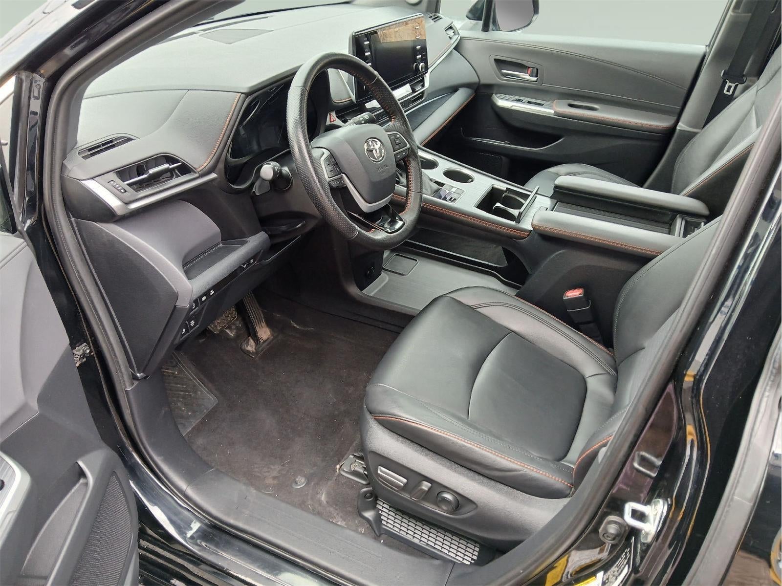 2022 Toyota Sienna XSE 7-Passenger