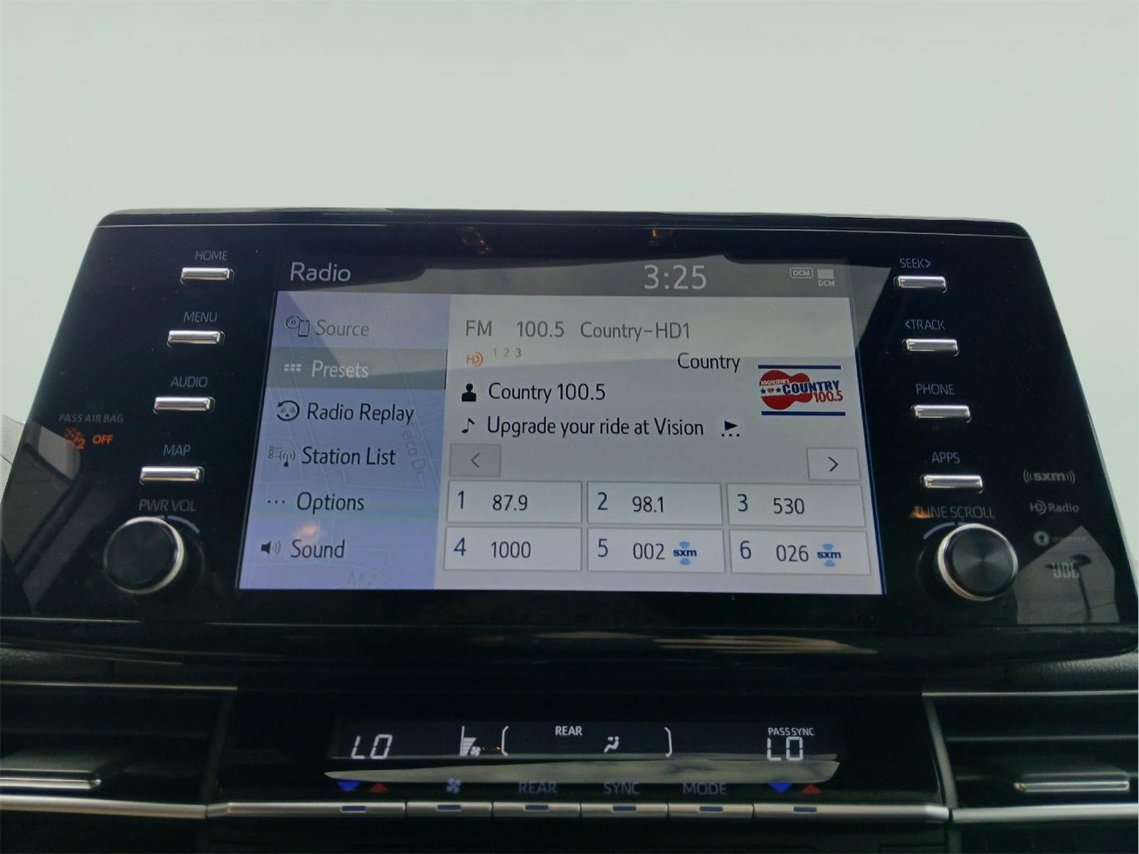 2022 Toyota Sienna XSE 7-Passenger