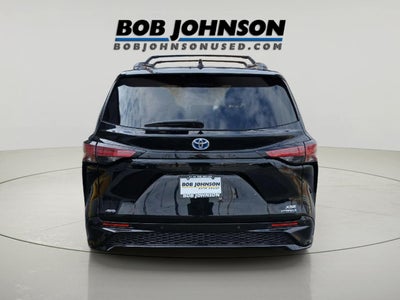 2022 Toyota Sienna XSE 7-Passenger