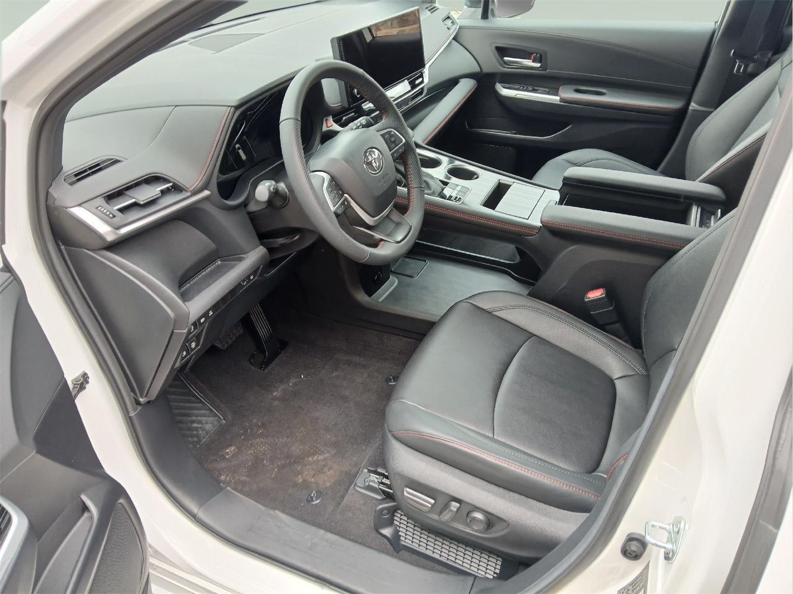 2025 Toyota SIENNA **FLEX BUY $750/Monthly** Base