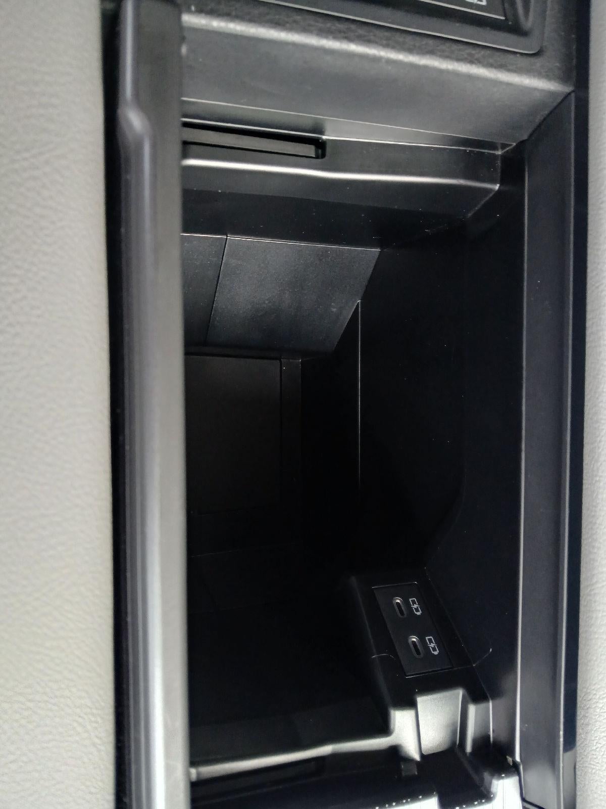 2025 Toyota Sienna LE 8-Passenger