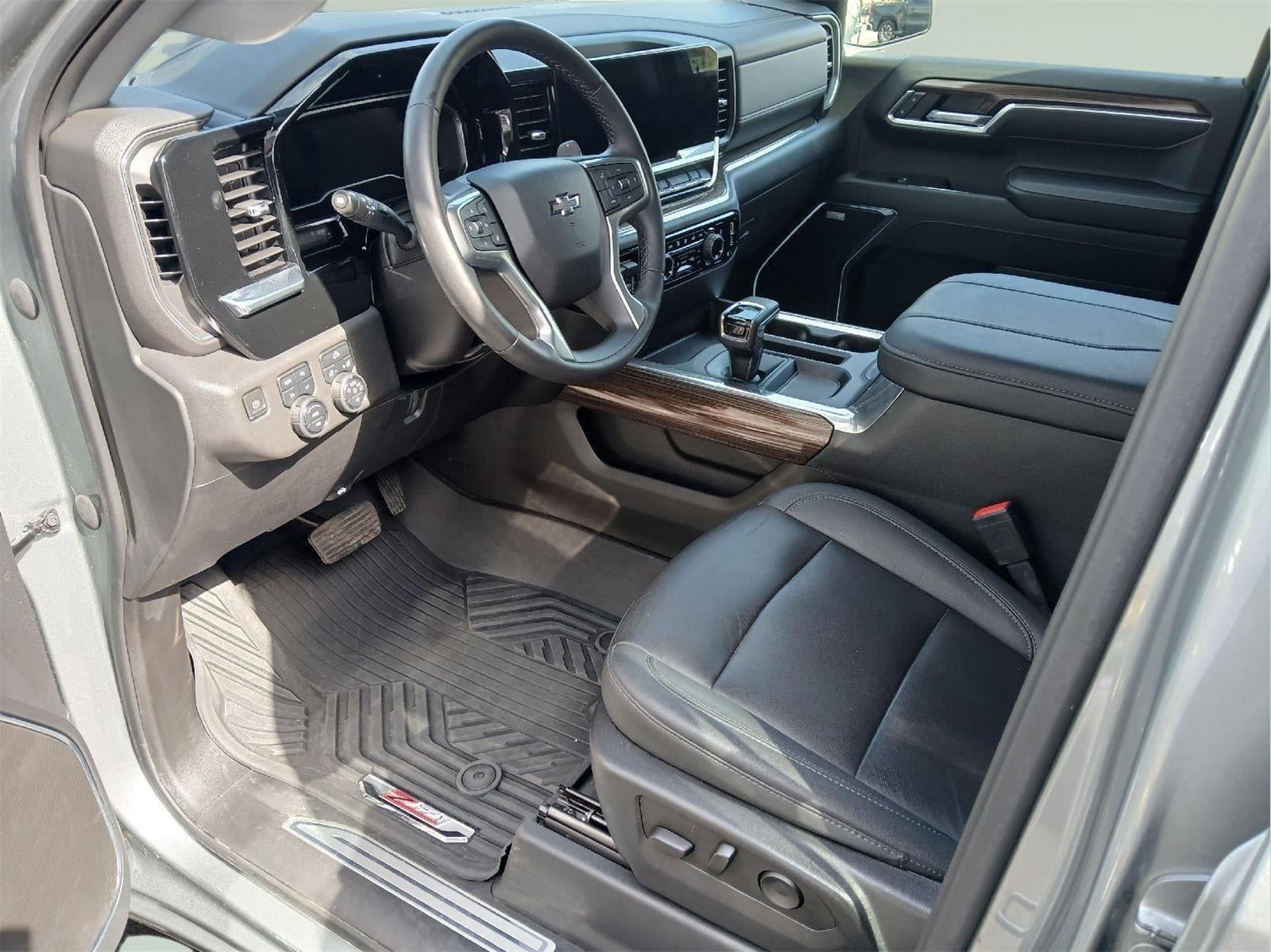 2023 Chevrolet Silverado RST