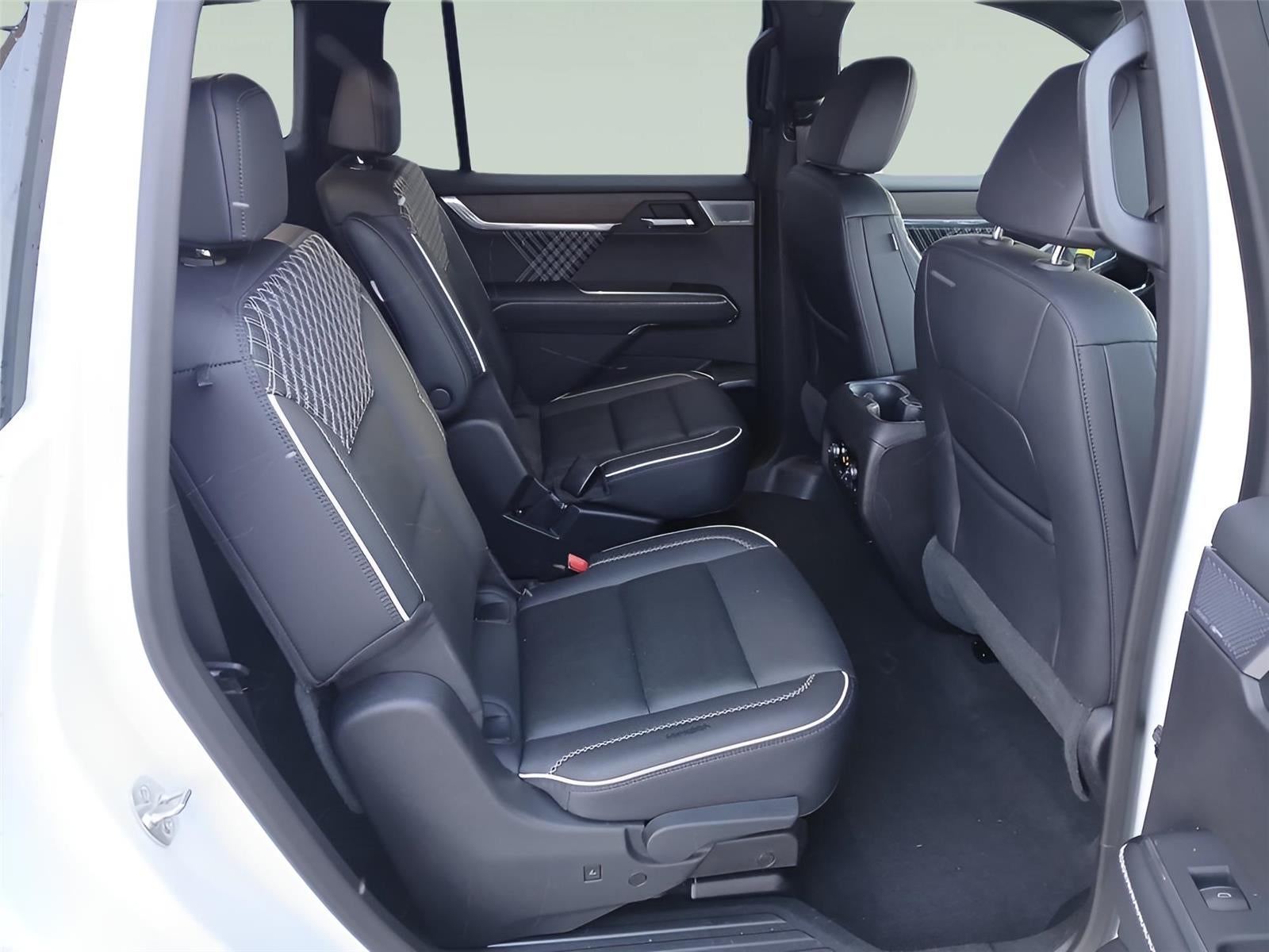 2025 GMC Acadia AWD Denali