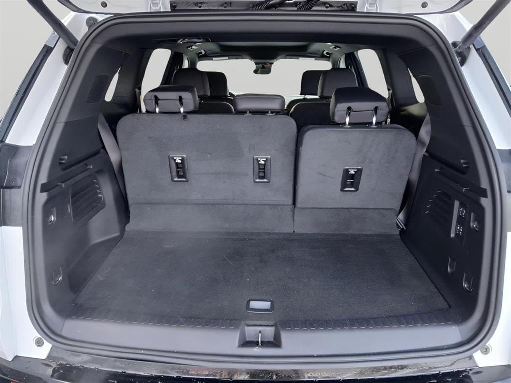 2025 GMC Acadia AWD Denali