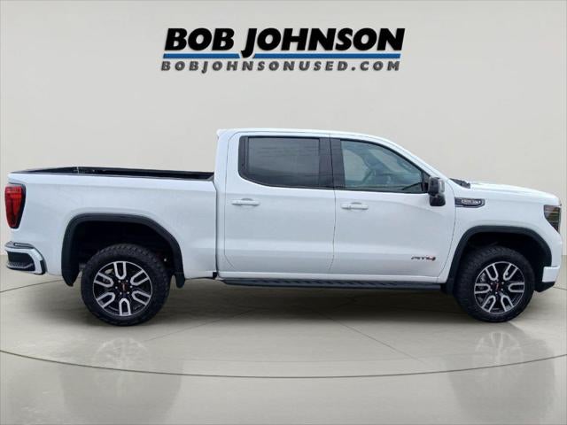 2023 GMC Sierra AT4
