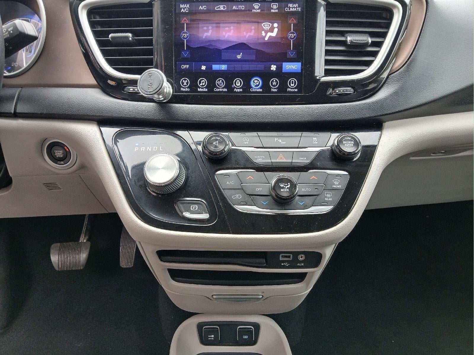 2017 Chrysler Pacifica Touring-L