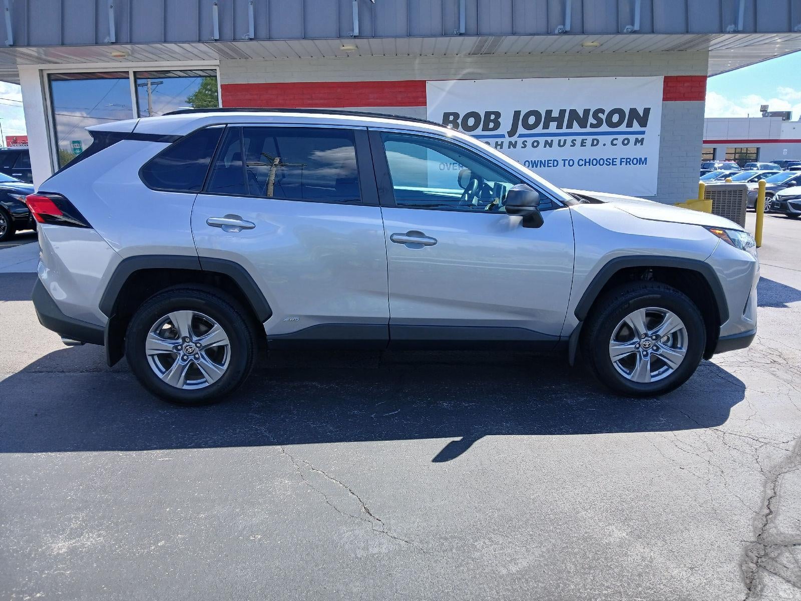 2024 Toyota RAV4 HYBRID LE AWD