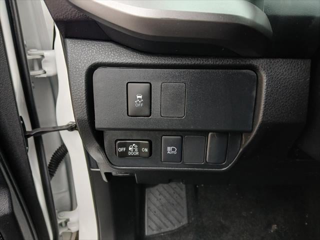 2023 Toyota TACOMA SR5 SR5 V6