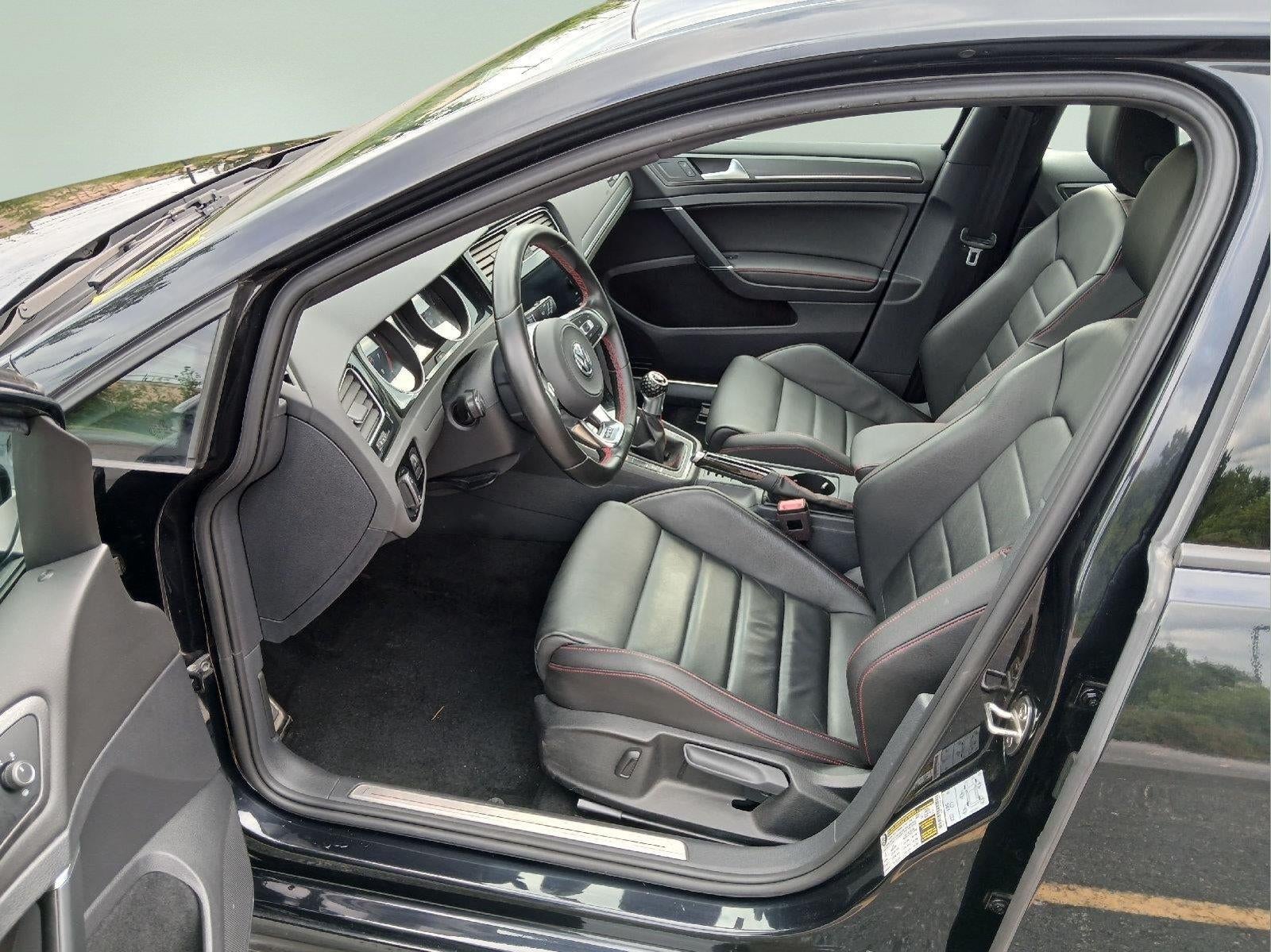 2019 Volkswagen Golf GTI SE