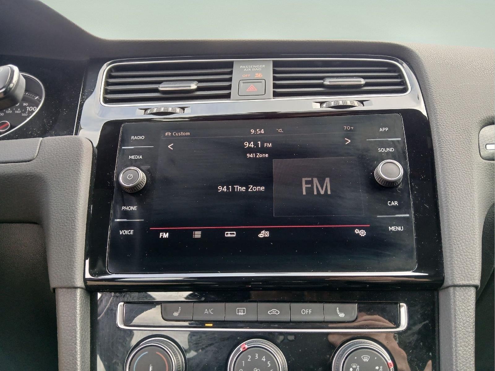 2019 Volkswagen Golf GTI SE
