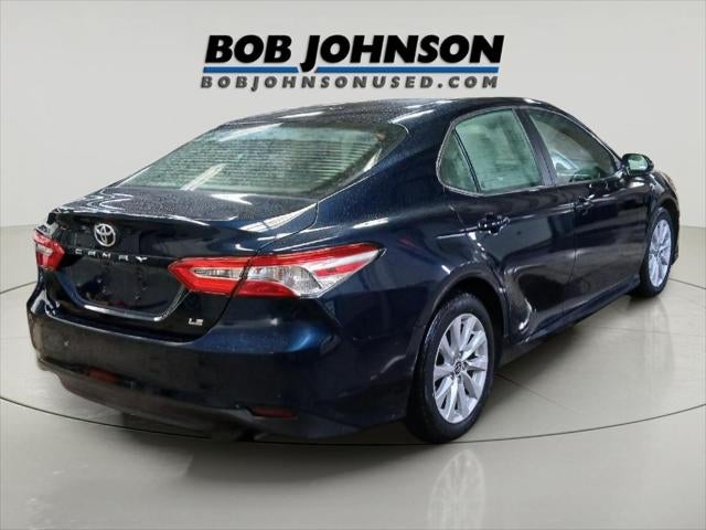 2018 Toyota CAMRY LE
