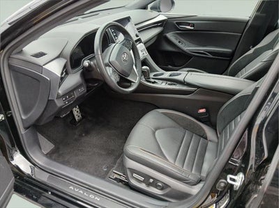2022 Toyota AVALON HYBRID XSE Nightshade