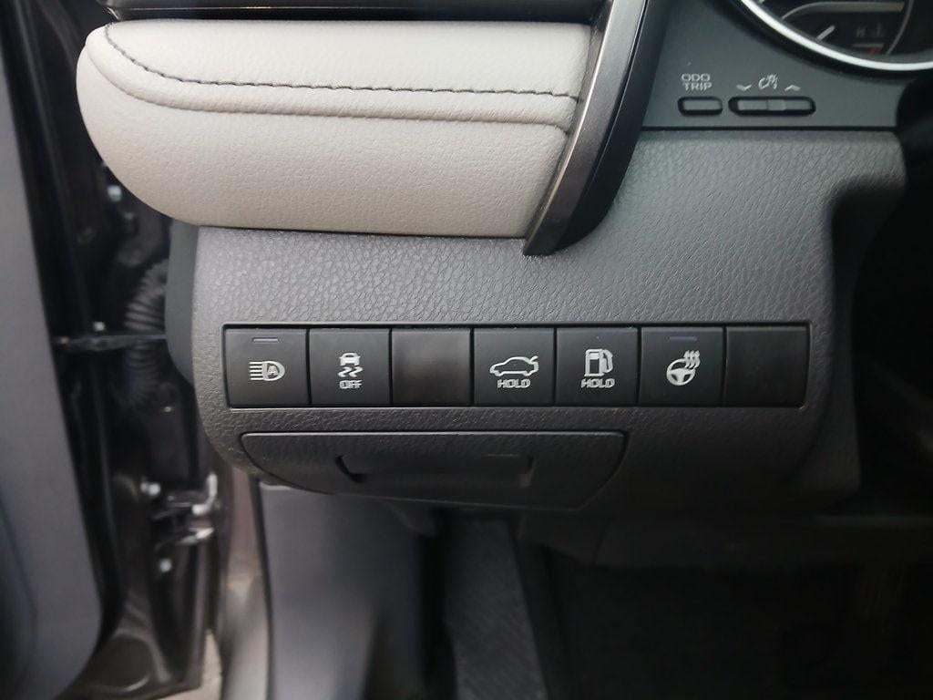 2023 Toyota CAMRY XLE