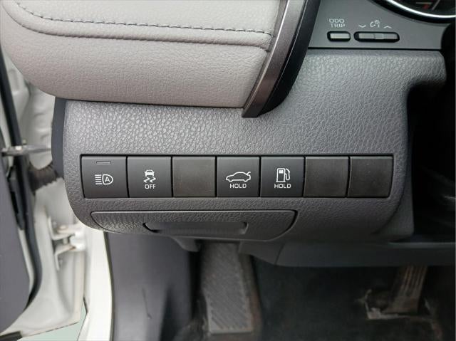 2020 Toyota CAMRY XLE