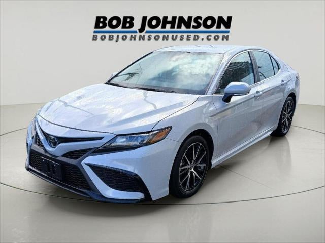 2024 Toyota Camry SE AUTO AWD