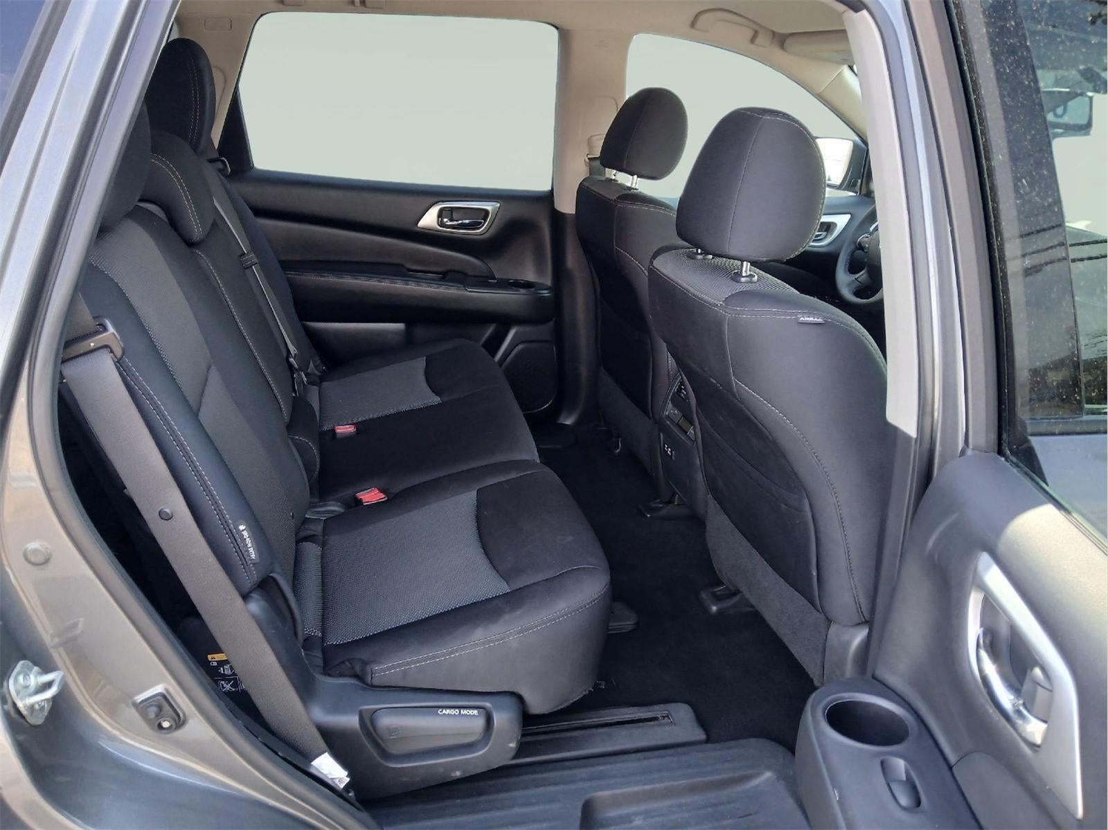 2020 Nissan Pathfinder SV