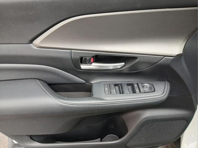 2024 Toyota GRAND HIGHLANDER HV XLE