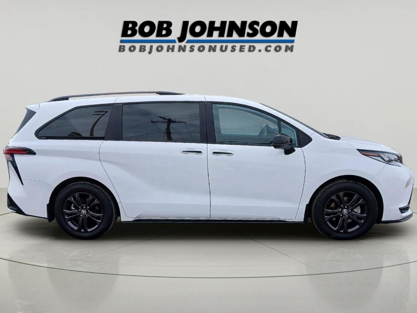 2025 Toyota SIENNA XSE AWD MINIVAN