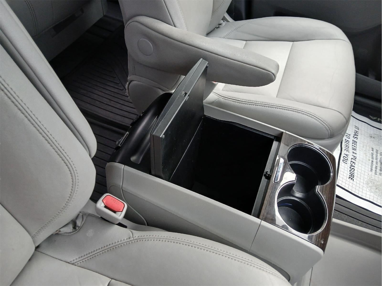 2020 Toyota Sienna XLE 7-Passenger