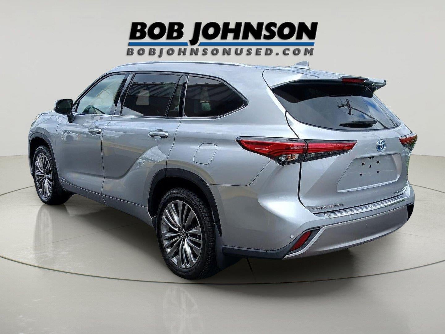 2021 Toyota Highlander Hybrid Platinum