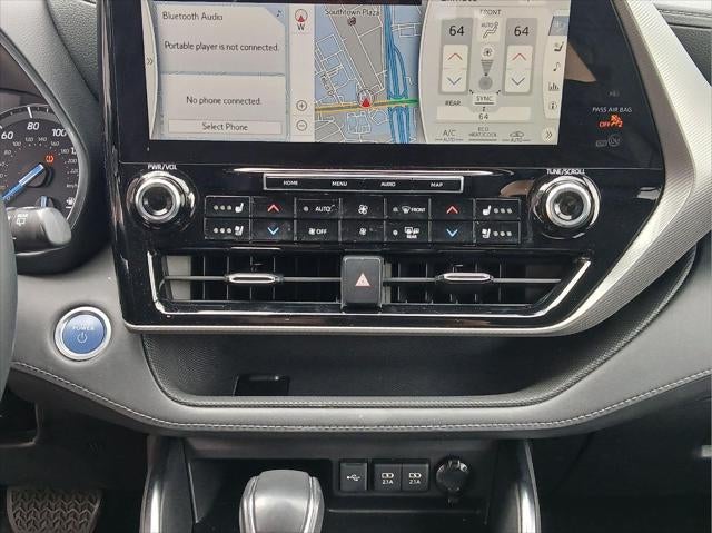2021 Toyota Highlander Hybrid Platinum