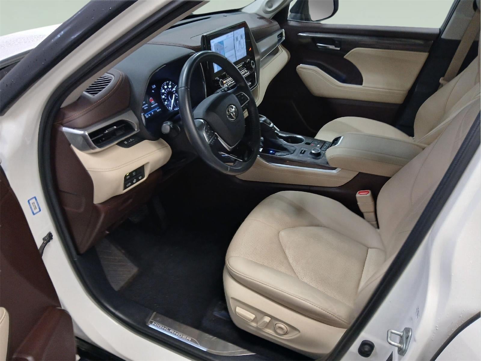 2021 Toyota HIGHLANDER Platinum