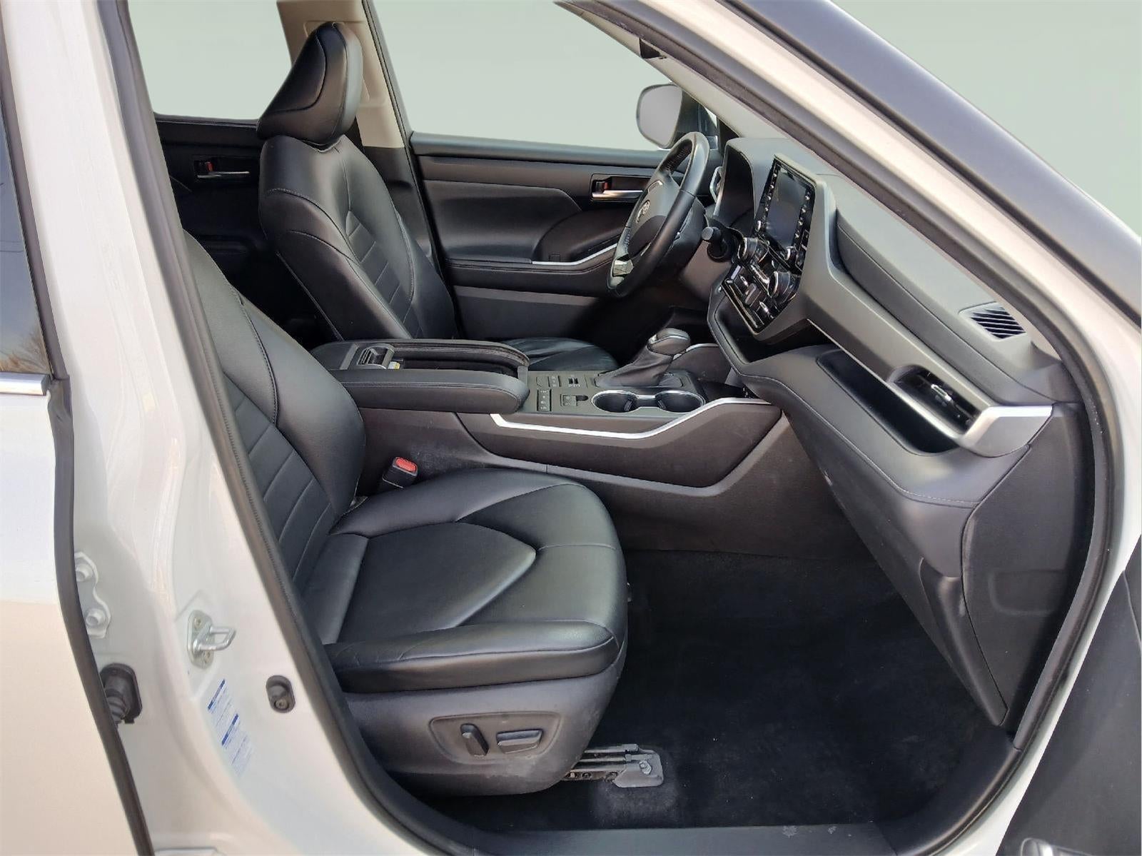 2021 Toyota HIGHLANDER XLE