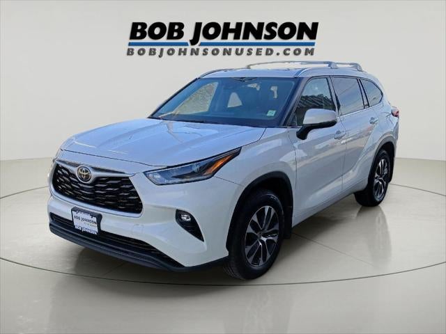2021 Toyota HIGHLANDER XLE