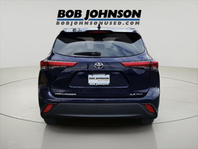 2021 Toyota HIGHLANDER XLE