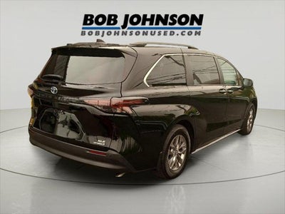 2023 Toyota Sienna XLE 7-Passenger