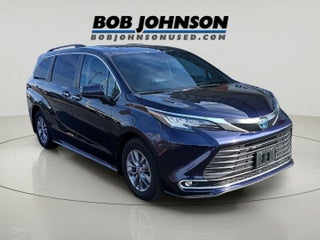 2023 Toyota Sienna XLE 7-Passenger