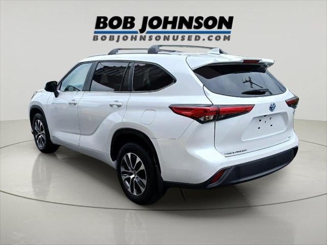 2023 Toyota Highlander Hybrid XLE