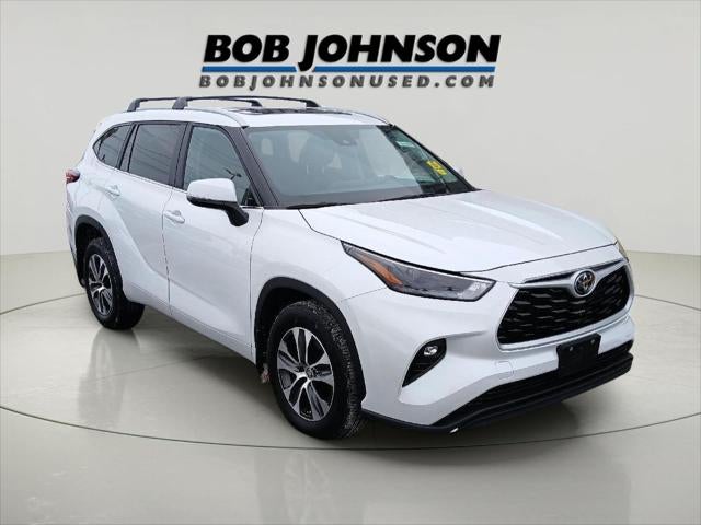 2023 Toyota HIGHLANDER XLE AWD