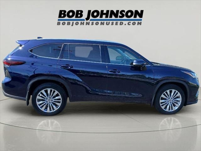 2025 Toyota Highlander Platinum
